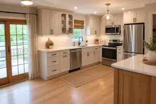 27 W Tiana Rd, Hampton Bays, NY 11946 - Photo 4