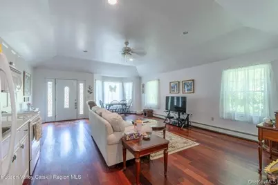 97 Leslie Road, Newburgh, NY 12550 - Photo 28