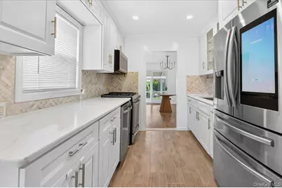14 Ivy Place, Valley Stream, NY 11581 - Photo 18