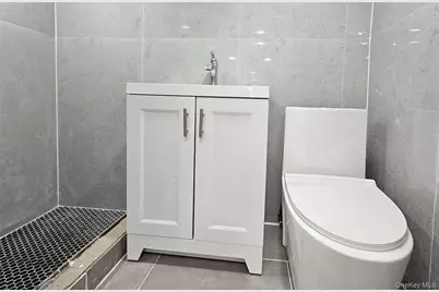 15403 118th Avenue, Jamaica, NY 11434 - Photo 4