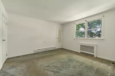 82-11 262nd Street, Floral Park, NY 11004 - Photo 16