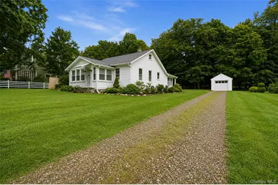 24 Round Lake Avenue, Monroe, NY 10950 - Photo 2