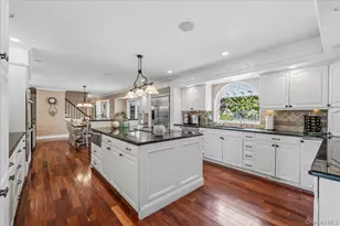 7 The Keel, East Islip, NY 11730 - Photo 10