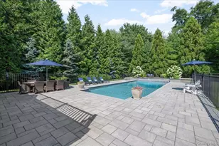 7 The Keel, East Islip, NY 11730 - Photo 40