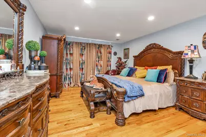 6 Belmont Court, Amityville, NY 11701 - Photo 10