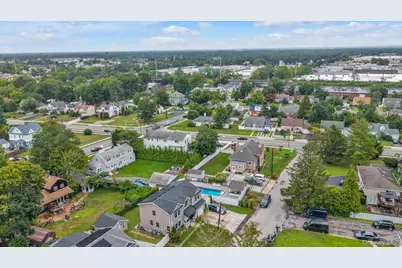 6 Belmont Court, Amityville, NY 11701 - Photo 20