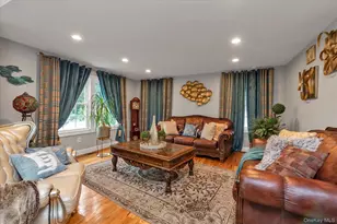 6 Belmont Ct, Amityville, NY 11701 - Photo 2