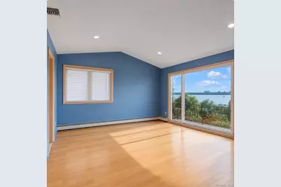 120 Gristmill Lane, Great Neck, NY 11023 - Photo 18