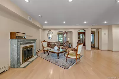120 Gristmill Lane, Great Neck, NY 11023 - Photo 8