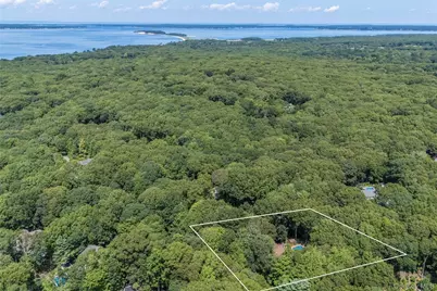 69 Glenview Drive, Southampton, NY 11968 - Photo 16
