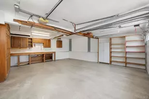 40 Nantucket Dr, Medford, NY 11763 - Photo 48