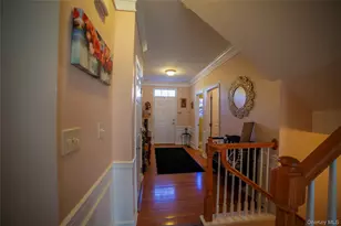 10 Bainbridge Pl, Newburgh, NY 12550 - Photo 2