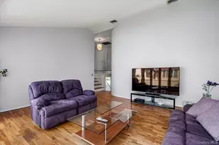 2075 Berkley Ln, Merrick, NY 11566 - Photo 12