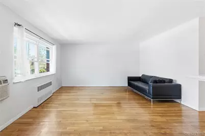 59-17 Kissena Boulevard #2FL, Flushing, NY 11355 - Photo 2