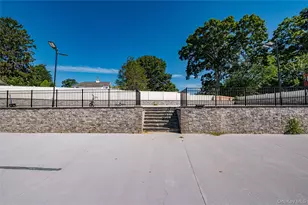 429 Ontario St, Ronkonkoma, NY 11779 - Photo 24
