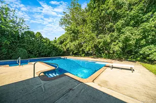 53 Miller Place Rd, Miller Place, NY 11764 - Photo 4