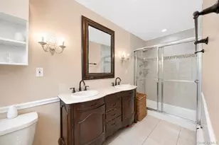 49 Village Dr, Jericho, NY 11753 - Photo 26