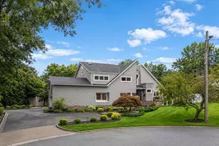 9 Sorgi Ct, Plainview, NY 11803 - Photo 2