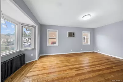 370 Locust Avenue, Uniondale, NY 11553 - Photo 4