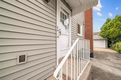 370 Locust Avenue, Uniondale, NY 11553 - Photo 24