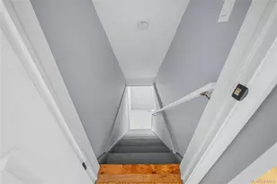 370 Locust Ave, Uniondale, NY 11553 - Photo 16