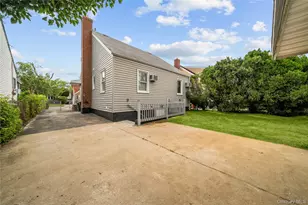 370 Locust Ave, Uniondale, NY 11553 - Photo 28
