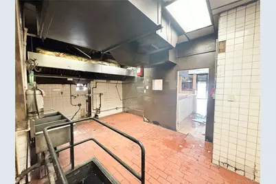 2339 Astoria Boulevard, Astoria, NY 11102 - Photo 8