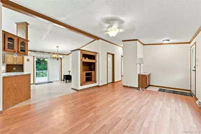 638 Fresh Pond Avenue #320, Calverton, NY 11933 - Photo 6
