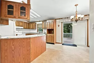638 Fresh Pond Ave, Calverton, NY 11933 - Photo 8