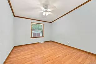 638 Fresh Pond Ave, Calverton, NY 11933 - Photo 14