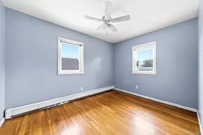 105 N Corona Avenue, Valley Stream, NY 11580 - Photo 30
