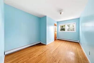 105 N Corona Avenue, Valley Stream, NY 11580 - Photo 34