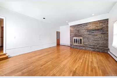 105 N Corona Avenue, Valley Stream, NY 11580 - Photo 22