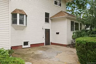 105 N Corona Ave, Valley Stream, NY 11580 - Photo 42