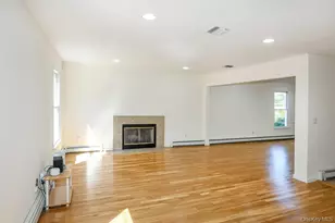 23 Garden Dr, Albertson, NY 11507 - Photo 12
