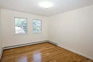 23 Garden Dr, Albertson, NY 11507 - Photo 32