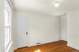 26 Ridge Dr, Manhasset, NY 11030 - Photo 18