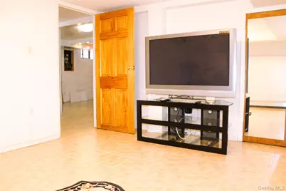 13927 225th Street, Springfield Gardens, NY 11413 - Photo 12
