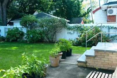 13927 225th Street, Springfield Gardens, NY 11413 - Photo 36