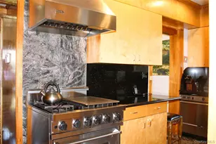 13927 225th St, Springfield Gardens, NY 11413 - Photo 6