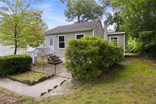 34 Whitestone Rd, Sound Beach, NY 11789 - Photo 2