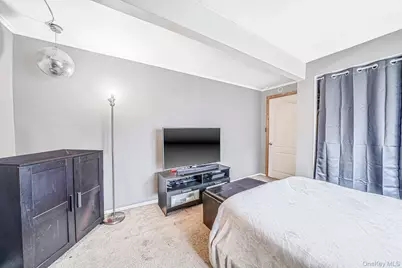21 Cherokee Drive, Bay Shore, NY 11706 - Photo 30
