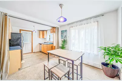 21 Cherokee Drive, Bay Shore, NY 11706 - Photo 18