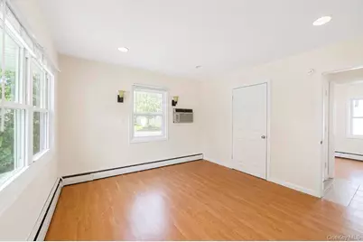 3173 Roxbury Lane, Levittown, NY 11756 - Photo 18