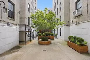 24-65 38th St, Astoria, NY 11103 - Photo 18