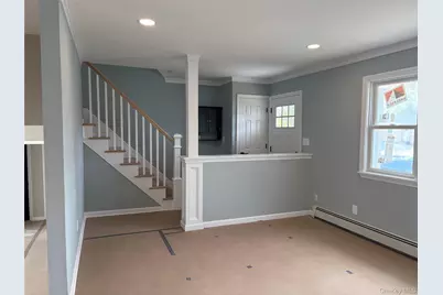675 Deer Park Avenue, North Babylon, NY 11703 - Photo 4