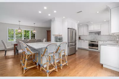 235 Azalea Road, Mattituck, NY 11952 - Photo 8