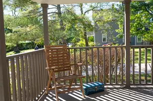 216 Monsell Pl, Greenport, NY 11944 - Photo 16