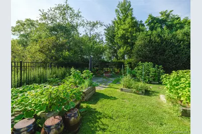 435 Sound Road, Greenport, NY 11944 - Photo 14