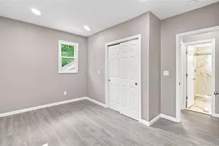 16 West Dr, Bay Shore, NY 11706 - Photo 18